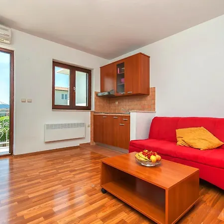 Ricina Apartment